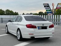 gebraucht BMW 520 F10 Limousine i *Alpinweiß *Xenon *Volleder *