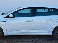Gebraucht Renault Mégane IV Life 116 PS (85 kW) 2019 Weiß Limousine