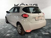 Second-hand Renault Zoe Life 50 kW (69 CP) 2020 Alb Hatchback