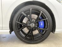 Gebraucht VW Golf VIII R 333 PS (244 kW) 2023 Weiß Limousine