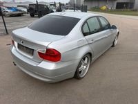 Second-hand BMW 325 218 CP (160 kW) 2005 Argintiu Berlinǎ