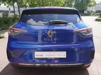 Gebraucht Renault Clio V Techno 143 PS (105 kW) 2024 Blau Limousine