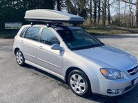 Gebraucht Kia Cerato 105 PS (77 kW) 2007 Silber Limousine