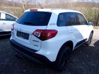 Gebraucht Suzuki Vitara 140 PS (102 kW) 2017 Weiß SUV