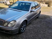 Gebraucht Mercedes E220 150 PS (110 kW) 2004 Silber Limousine