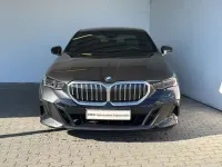 Gebraucht BMW 520 M Sport 197 PS (144 kW) 2024 Grau Limousine