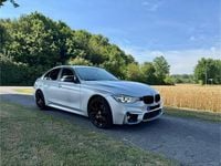 Second-hand BMW 330 250 CP (183 kW) 2015 Argintiu Berlinǎ