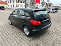 gebraucht Mercedes 180 B -Klasse*Design *Start-Stop *Navi