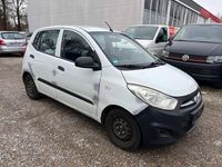 Gebraucht Hyundai i10 Classic 67 PS (49 kW) 2012 Weiß Kleinwagen