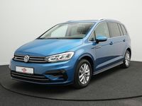 Gebraucht VW Touran Highline 190 PS (139 kW) 2018 Caribbean blue metallic Van / Kleinbus