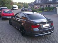 Gebraucht BMW 320 222 PS (163 kW) 2006 Grau Limousine