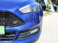 Second-hand Ford Focus ST 250 CP (183 kW) 2017 Albastru Berlinǎ