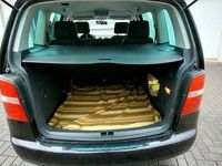 Gebraucht VW Touran 115 PS (84 kW) 2004 Schwarz Van / Kleinbus