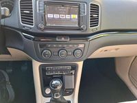 Second-hand VW Sharan Highline 184 CP (135 kW) 2017 Negru Monovolum