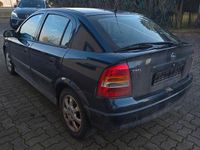 Gebraucht Opel Astra 101 PS (74 kW) 2002 Blau Limousine
