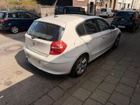 Gebraucht BMW 118 143 PS (105 kW) 2010 Weiß Kleinwagen