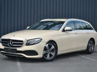 Gebraucht Mercedes E220 Avantgarde 194 PS (142 kW) 2020 Gelb Limousine