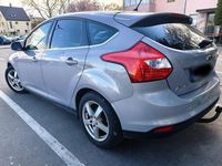 Second-hand Ford Focus 116 CP (85 kW) 2012 Argintiu Berlinǎ