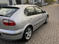 Usata Seat Leon 105 CV (77 kW) 2004 Argento Utilitaria