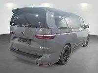 Gebraucht VW Multivan Edition 245 PS (180 kW) 2025 Pure grey/deep black perleffek Van / Kleinbus