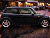 Gebraucht Mini Cooper 115 PS (84 kW) 2003 Schwarz Kleinwagen