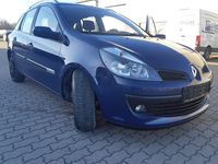 Gebraucht Renault Clio II 86 PS (63 kW) 2009 Blau Kleinwagen