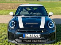 Gebraucht Mini Cooper SE Classic 135 kW (184 PS) 2023 Blau Kleinwagen