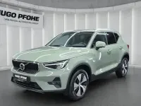 Gebraucht Volvo XC40 Core 163 PS (119 kW) 2023 Grün SUV