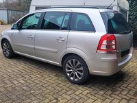 Gebraucht Opel Zafira 120 PS (88 kW) 2010 Silber Van / Kleinbus