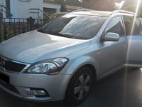 Gebraucht Kia Ceed 109 PS (80 kW) 2010 Silber metallic Kleinwagen