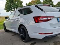 Gebraucht Skoda Superb 190 PS (139 kW) 2015 Weiß Kombi
