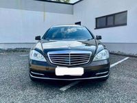 Gebraucht Mercedes S500 387 PS (284 kW) 2010 Braun Limousine