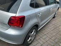 Gebraucht VW Polo 90 PS (66 kW) 2011 Silber Kleinwagen