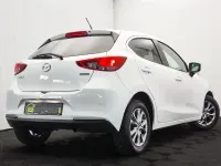 Gebraucht Mazda 2 Exclusive-Line 90 PS (66 kW) 2021 Arctic white cle Limousine