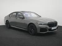 Gebraucht BMW 730 M Sport 265 PS (194 kW) 2019 Berninagrau bernsteineffekt metalli Limousine
