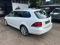 Gebraucht VW Golf VI Highline 105 PS (77 kW) 2010 Weiß Kleinwagen
