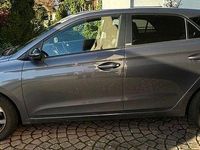 Gebraucht Hyundai i20 Style 101 PS (74 kW) 2020 Grau Kleinwagen