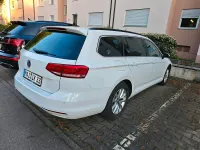 Gebraucht VW Passat 150 PS (110 kW) 2018 Weiß Kombi