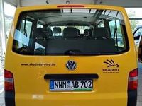 Second-hand VW T5 66 CP (48 kW) 2014 Galben Van