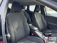 Gebraucht Volvo V40 Kinetic 114 PS (83 kW) 2013 Schwarz Limousine