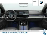 Gebraucht BMW 530e Sport Line 299 PS (219 kW) 2025 Grau Limousine