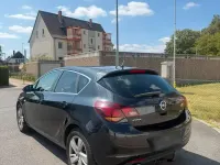 Gebraucht Opel Astra 165 PS (121 kW) 2012 Schwarz Kleinwagen