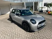 Gebraucht Mini Cooper Classic 156 PS (114 kW) 2024 Silber Kleinwagen