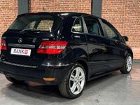 Gebraucht Mercedes B200 193 PS (141 kW) 2009 Schwarz Van / Kleinbus