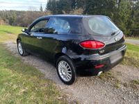 gebraucht Alfa Romeo 147 Alfa1.6 16V T.Spark Distinctive - TÜV Neu