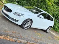 Gebraucht Volvo V60 150 PS (110 kW) 2016 Weiß Kombi