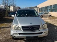 Gebraucht Mercedes ML270 163 PS (119 kW) 2003 Silber SUV