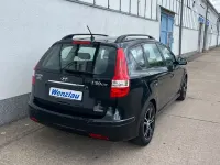 Gebraucht Hyundai i30 Edition 90 PS (66 kW) 2011 Schwarz Kombi