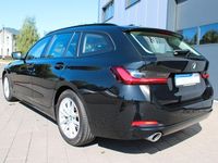 Gebraucht BMW 320 Performance 190 PS (139 kW) 2022 Schwarz Kombi