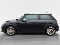 Gebraucht Mini Cooper Favoured 156 PS (114 kW) 2024 Midnight black metallic Kleinwagen